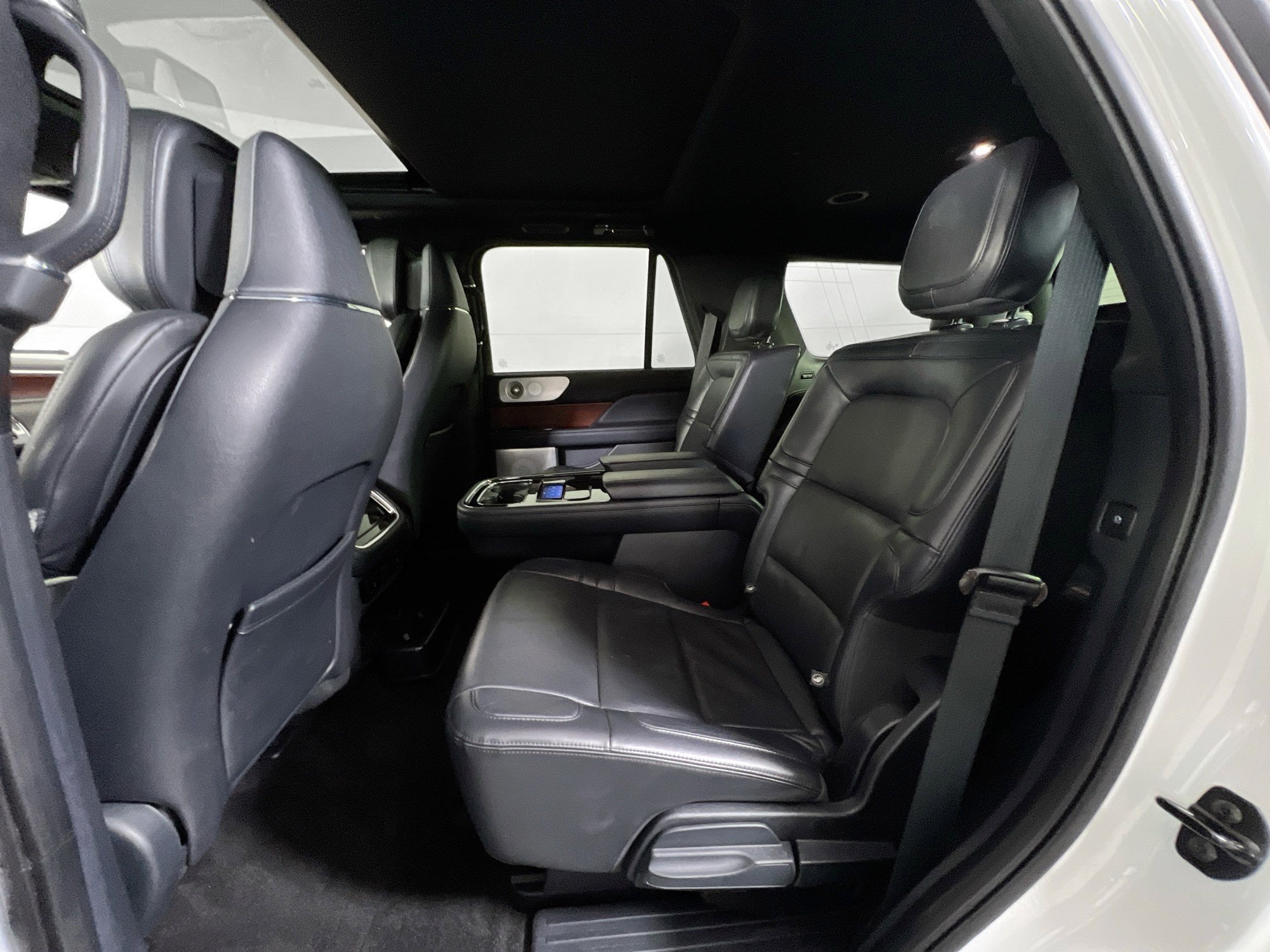 Used 2022 Lincoln Navigator Reserve image 26
