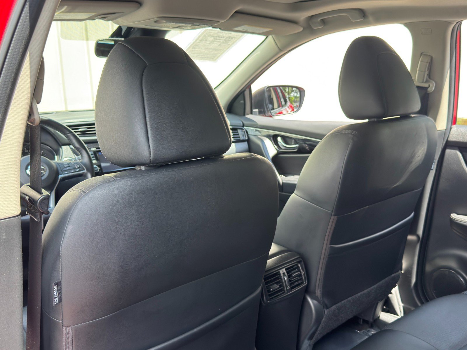 Used 2018 Nissan Rogue Sport SL w/ SL Premium Package FWD image 33