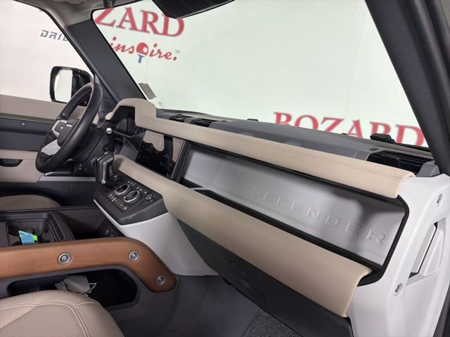 Used 2024 Land Rover Defender 90 S image 17