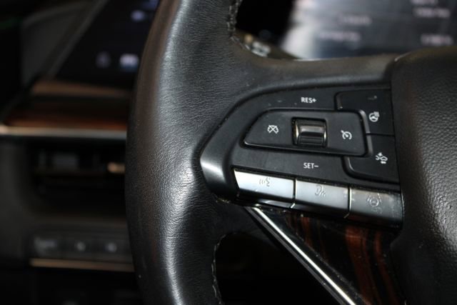Used 2023 Cadillac Escalade Premium Luxury AWD/4WD image 22