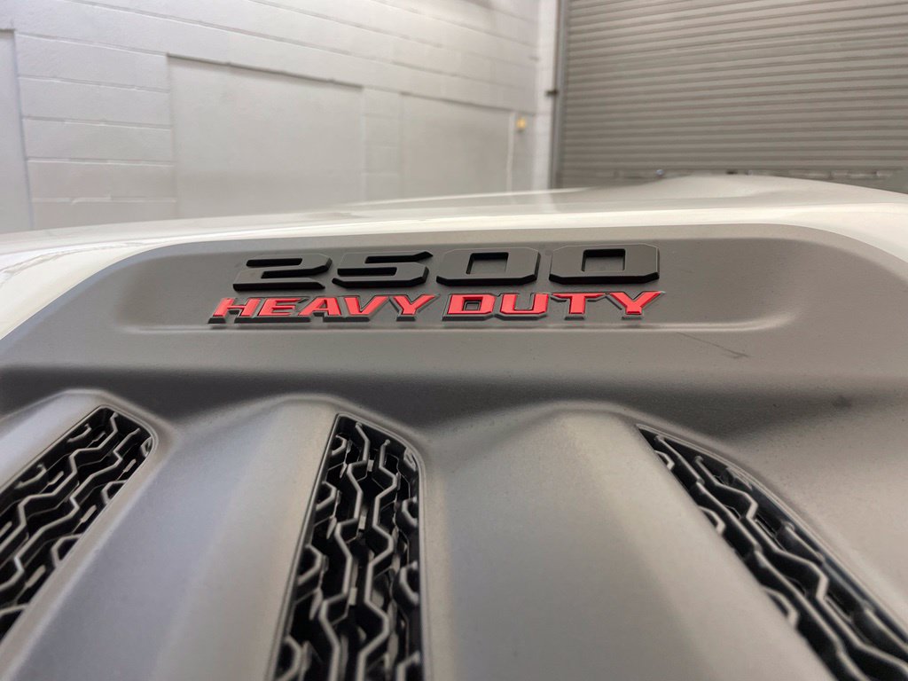 New 2027 RAM 2500 Laramie w/ Night Edition AWD/4WD image 13
