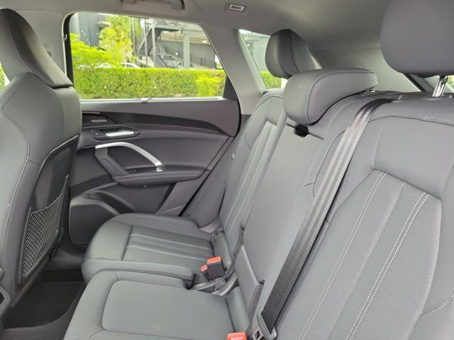 Certified 2025 Audi Q5 Premium Plus w/ Premium Plus AWD/4WD image 11