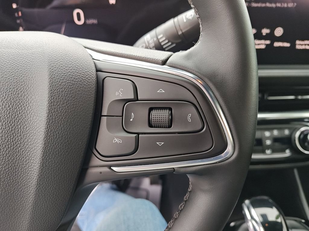 Used 2024 Buick Envista Sport Touring w/ Convenience I Package image 24