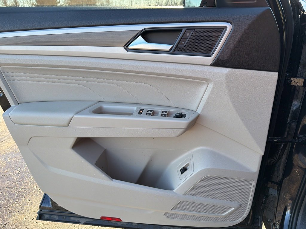 Used 2022 Volkswagen Atlas SEL image 23