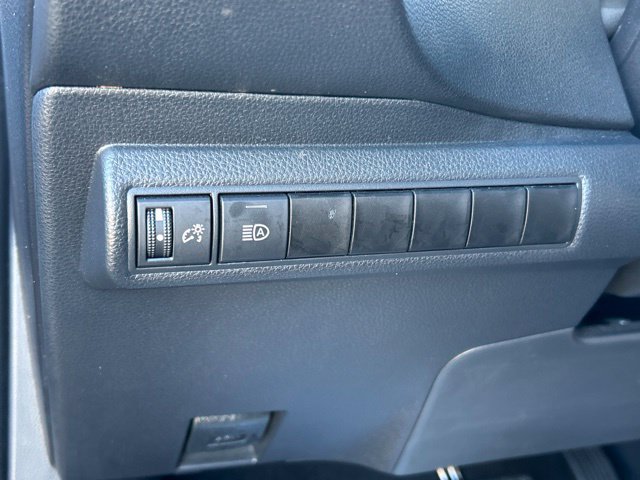 Used 2021 Toyota Corolla SE w/ Carpet Mat Package (TMS) FWD image 49