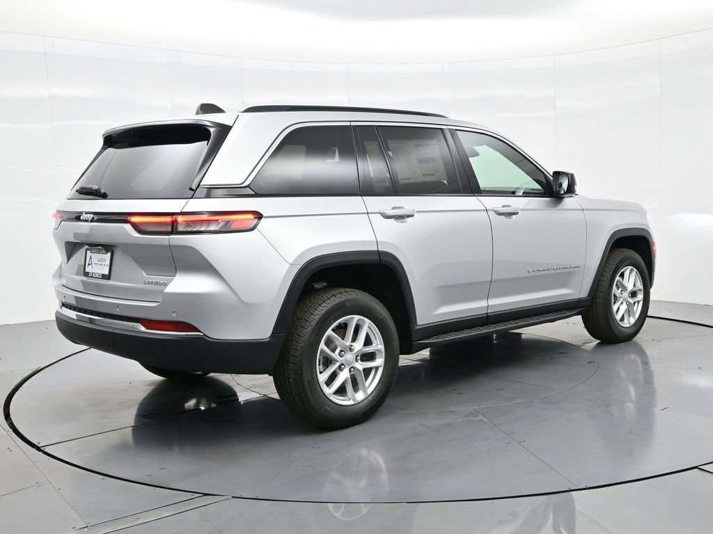 New 2025 Jeep Grand Cherokee Laredo X image 7