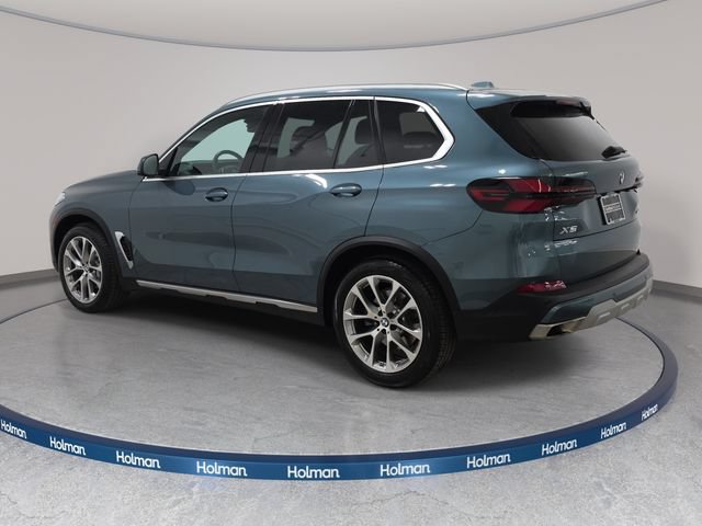 Used 2024 BMW X5 xDrive40i w/ Premium Package AWD/4WD image 8