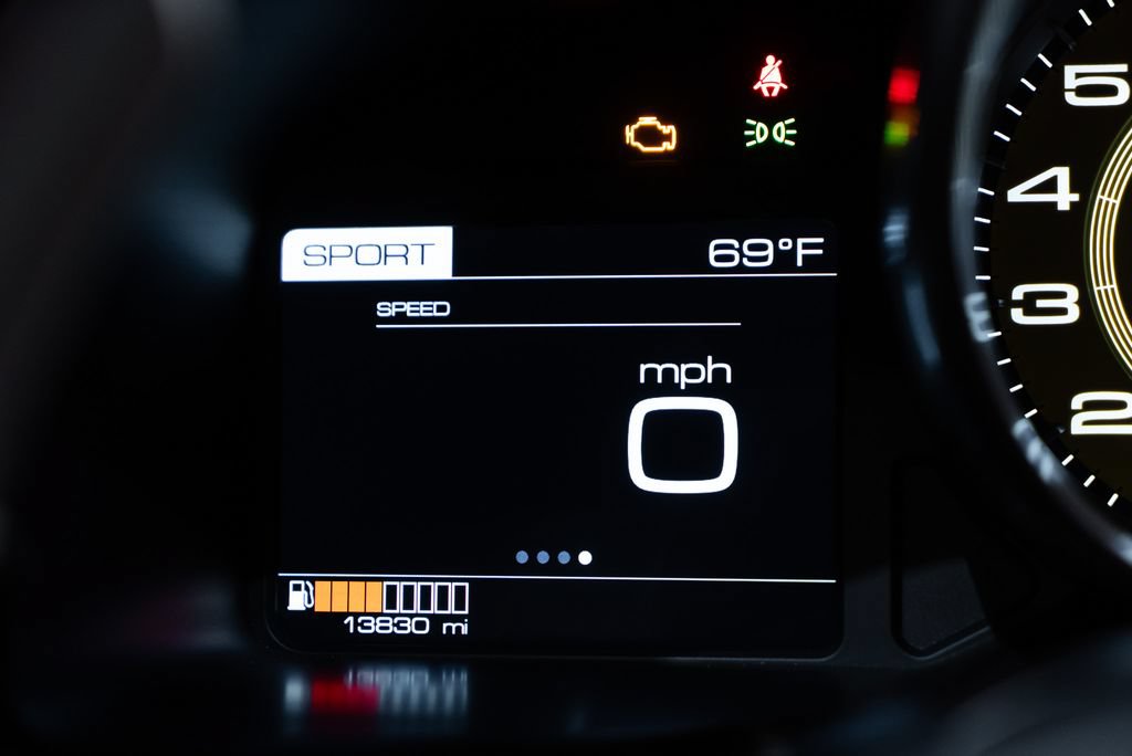 Used 2018 Ferrari GTC4Lusso AWD/4WD image 33
