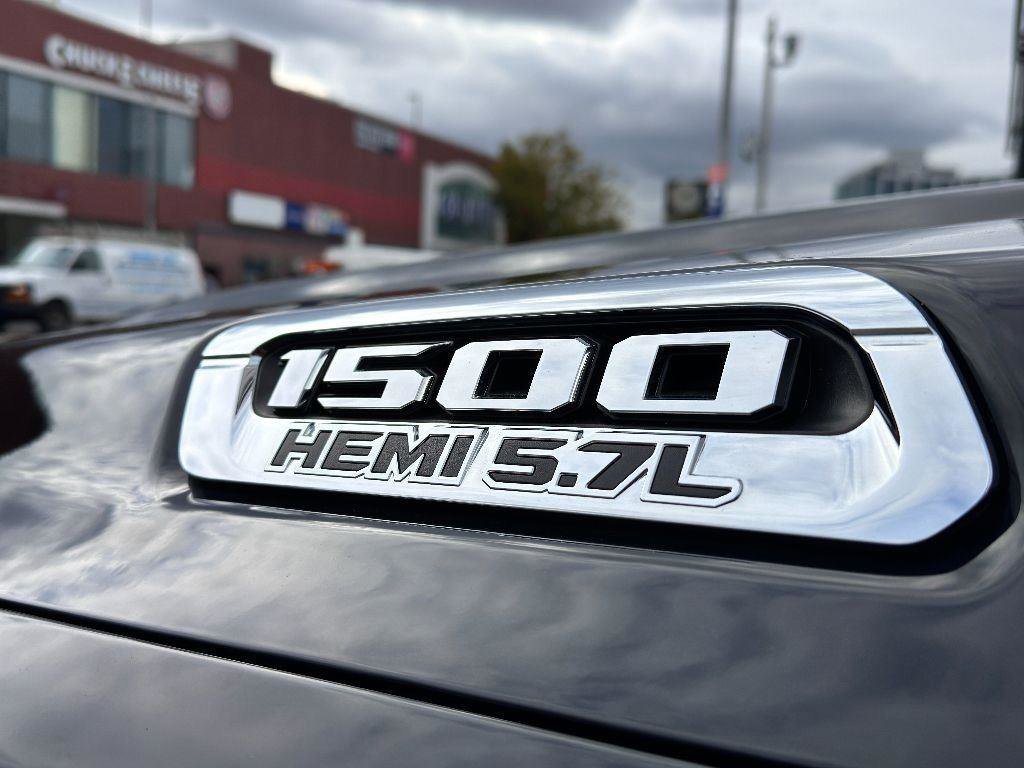 Used 2021 RAM 1500 Big Horn image 12