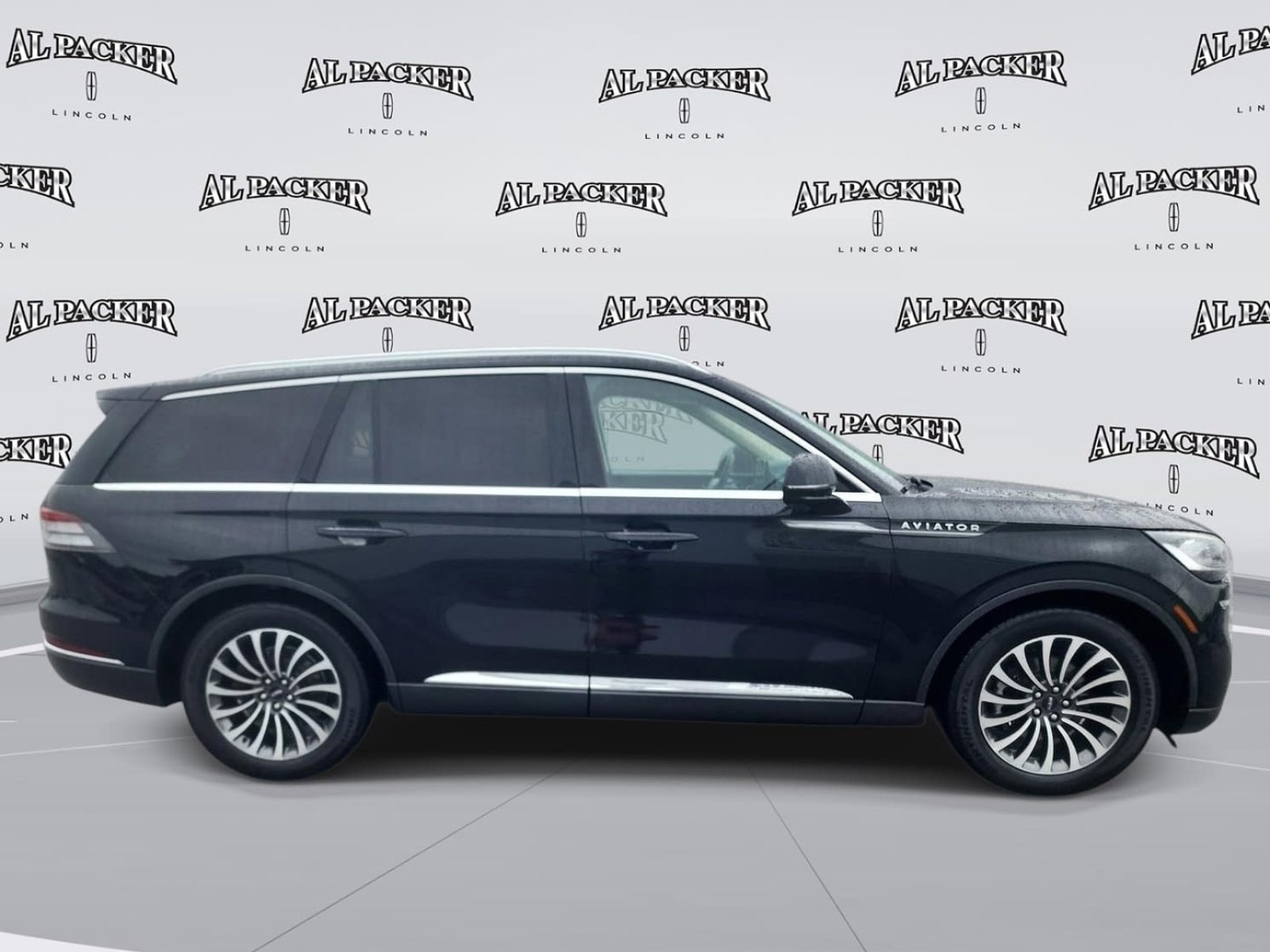 Certified 2021 Lincoln Aviator Reserve RWD image 6