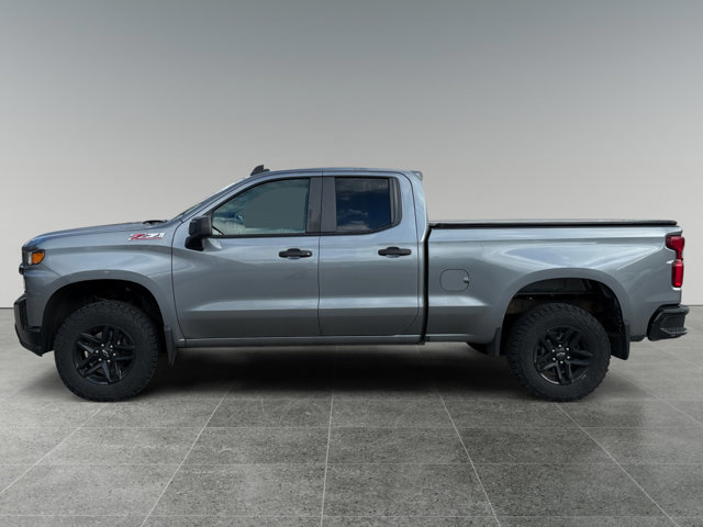 Used 2019 Chevrolet Silverado 1500 Custom Trail Boss w/ Custom Convenience Package AWD/4WD image 2