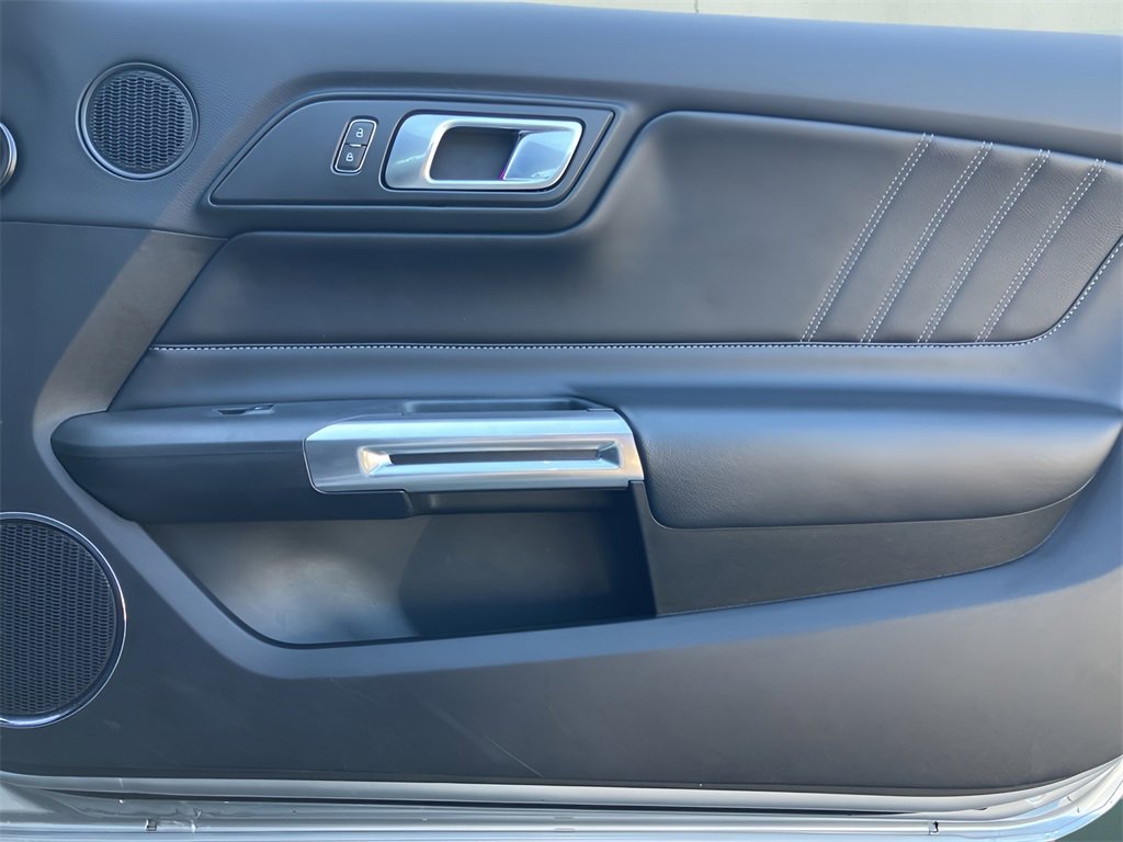 Used 2022 Ford Mustang Premium image 38
