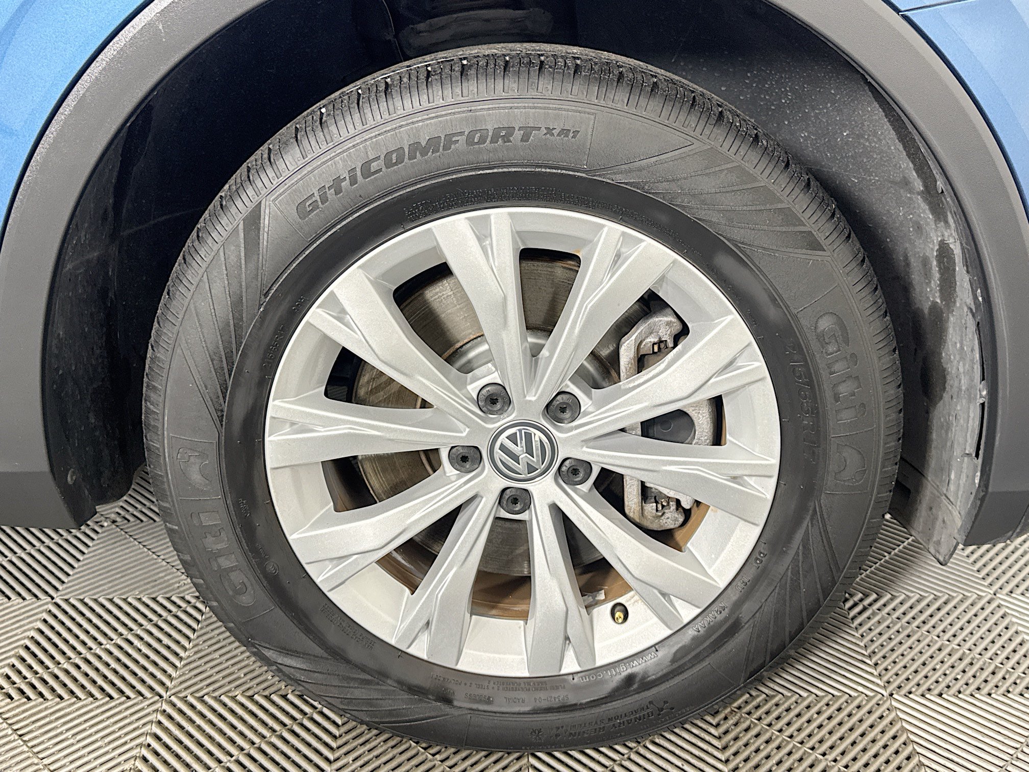 Used 2019 Volkswagen Tiguan SE FWD image 30