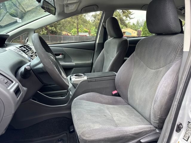 Used 2013 Toyota Prius V Three FWD image 3