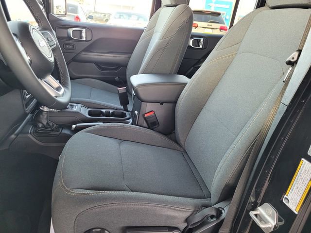 Certified 2025 Jeep Wrangler Unlimited Sahara image 16