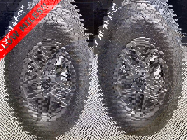 Used 2024 Jeep Wrangler Sport S image 34