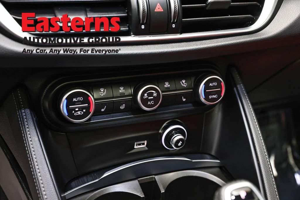 Used 2024 Alfa Romeo Stelvio Sprint image 20