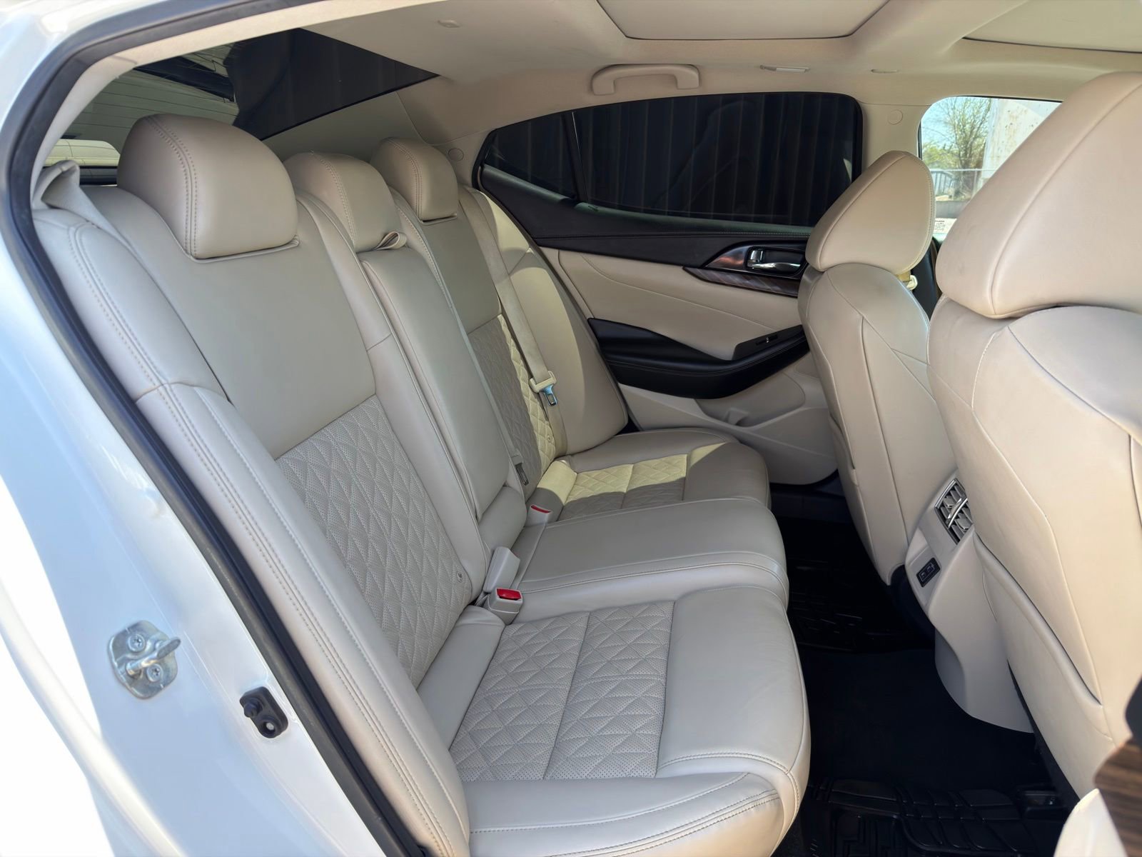 Used 2018 Nissan Maxima Platinum FWD image 34