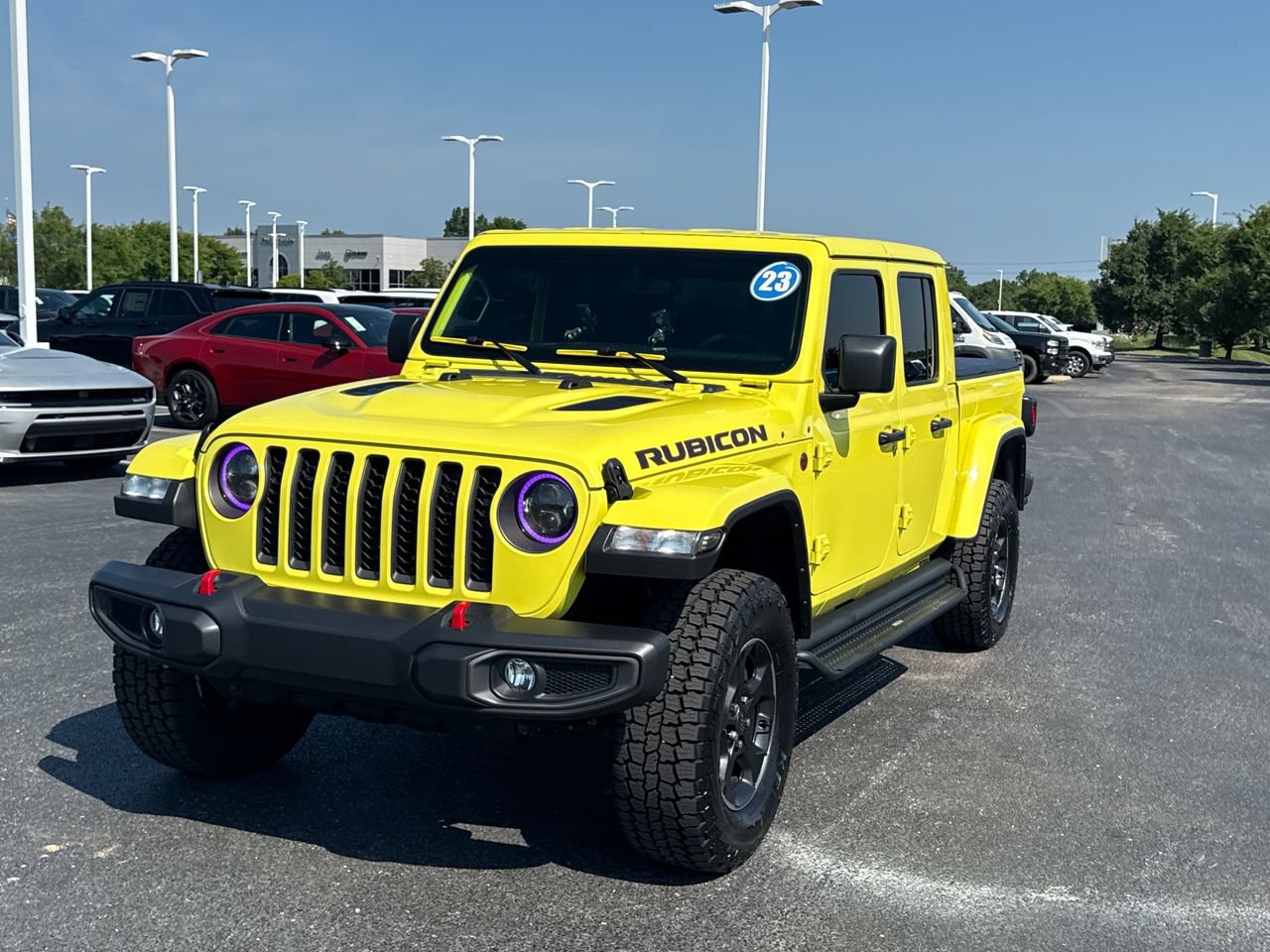 Used 2023 Jeep Gladiator Rubicon w/ Cold Weather Group AWD/4WD image 7