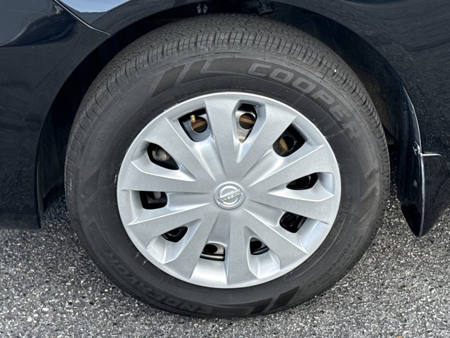 Used 2019 Nissan Versa SV FWD image 14