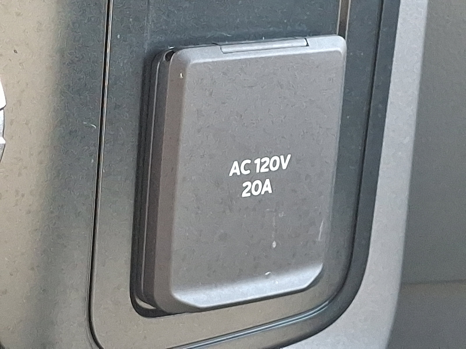 Used 2025 Ford F150 Lightning XLT AWD/4WD image 26