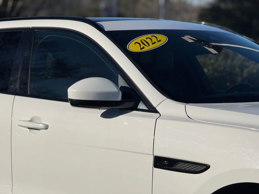 Used 2022 Jaguar F-PACE S image 7