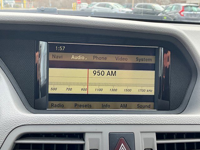 Used 2011 Mercedes-Benz E 350 Cabriolet image 24