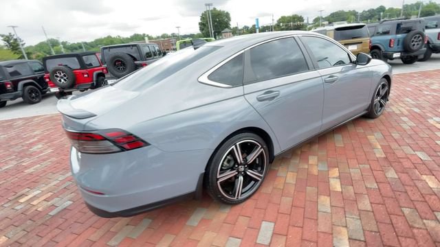 Used 2024 Honda Accord Sport image 9