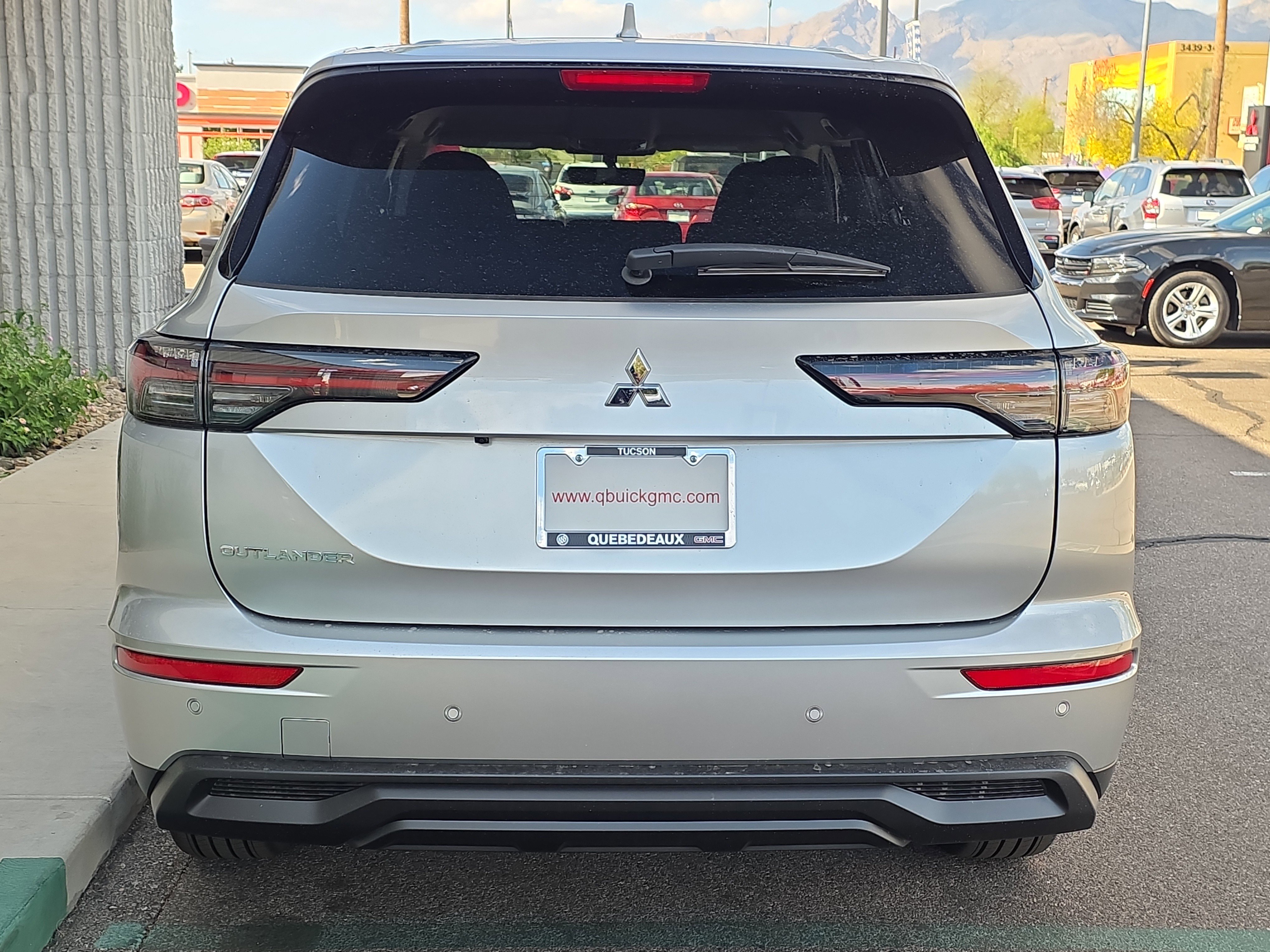 New 2026 Mitsubishi Outlander ES FWD image 6