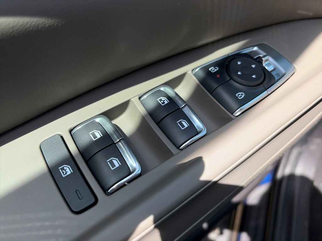 New 2026 Kia Carnival FWD image 16