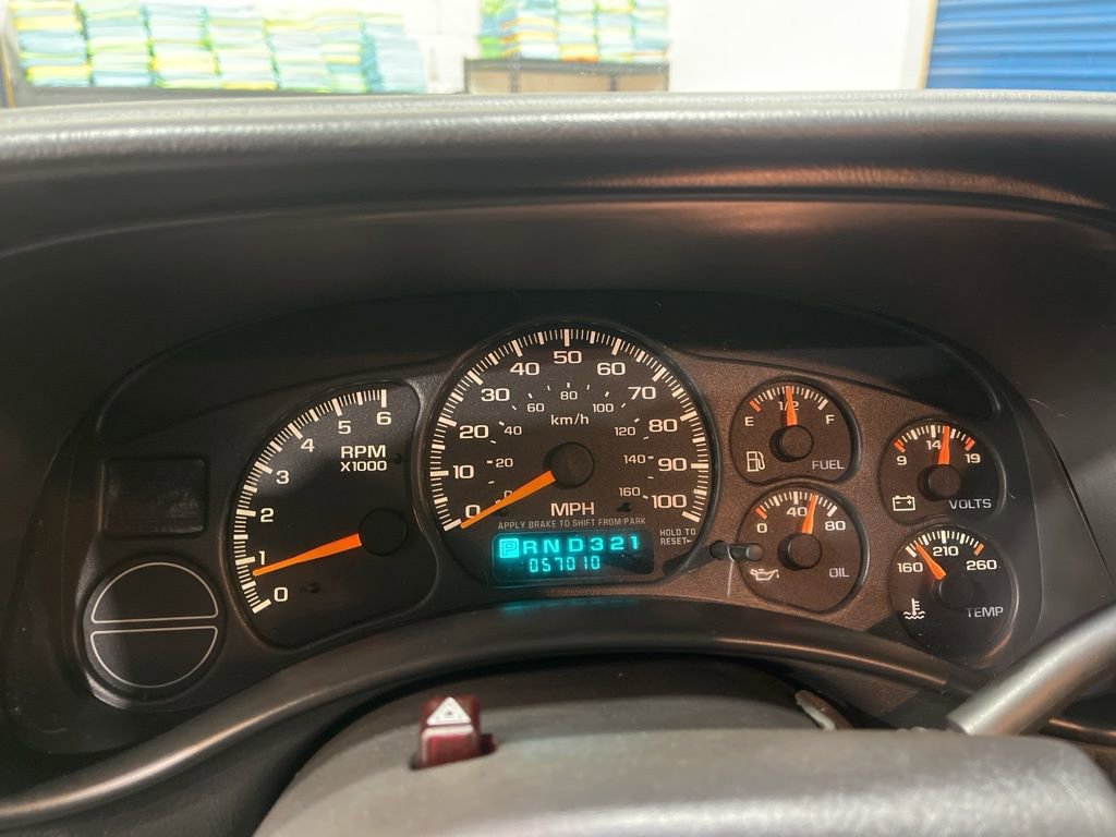 Used 2000 Chevrolet Silverado 1500 Base w/ Exterior Appearance Pkg image 11