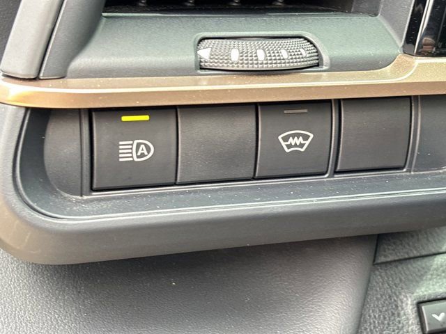 Used 2024 Toyota Crown Platinum AWD/4WD image 22