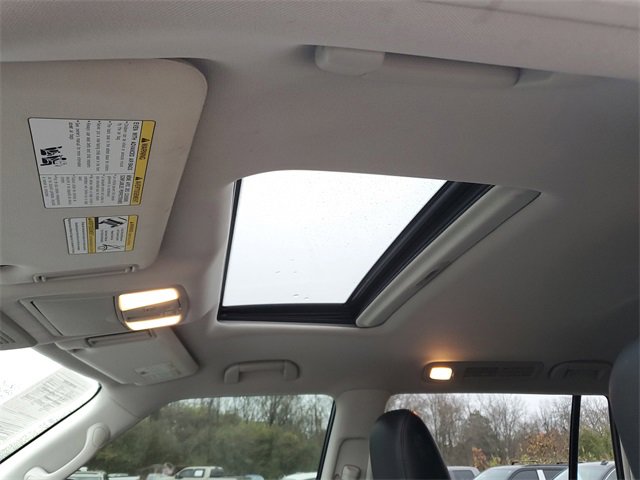 Used 2018 Nissan Armada SL w/ Moonroof Package image 28