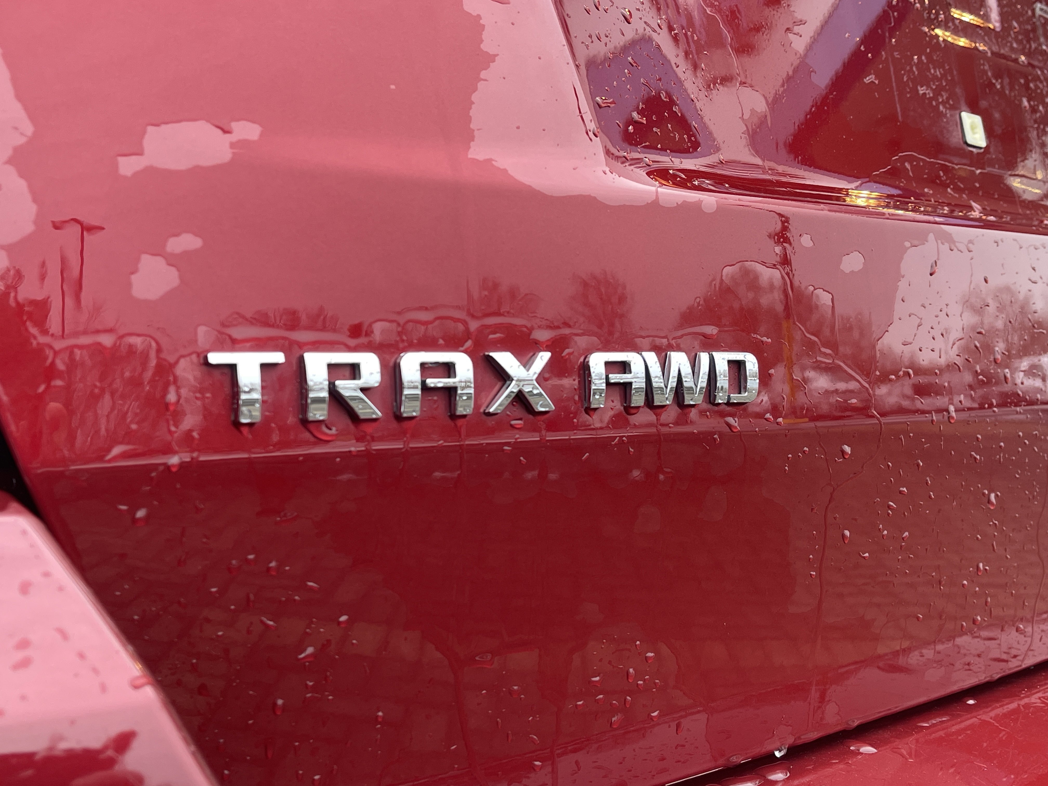 Used 2022 Chevrolet Trax LT w/ LT Convenience Package image 12