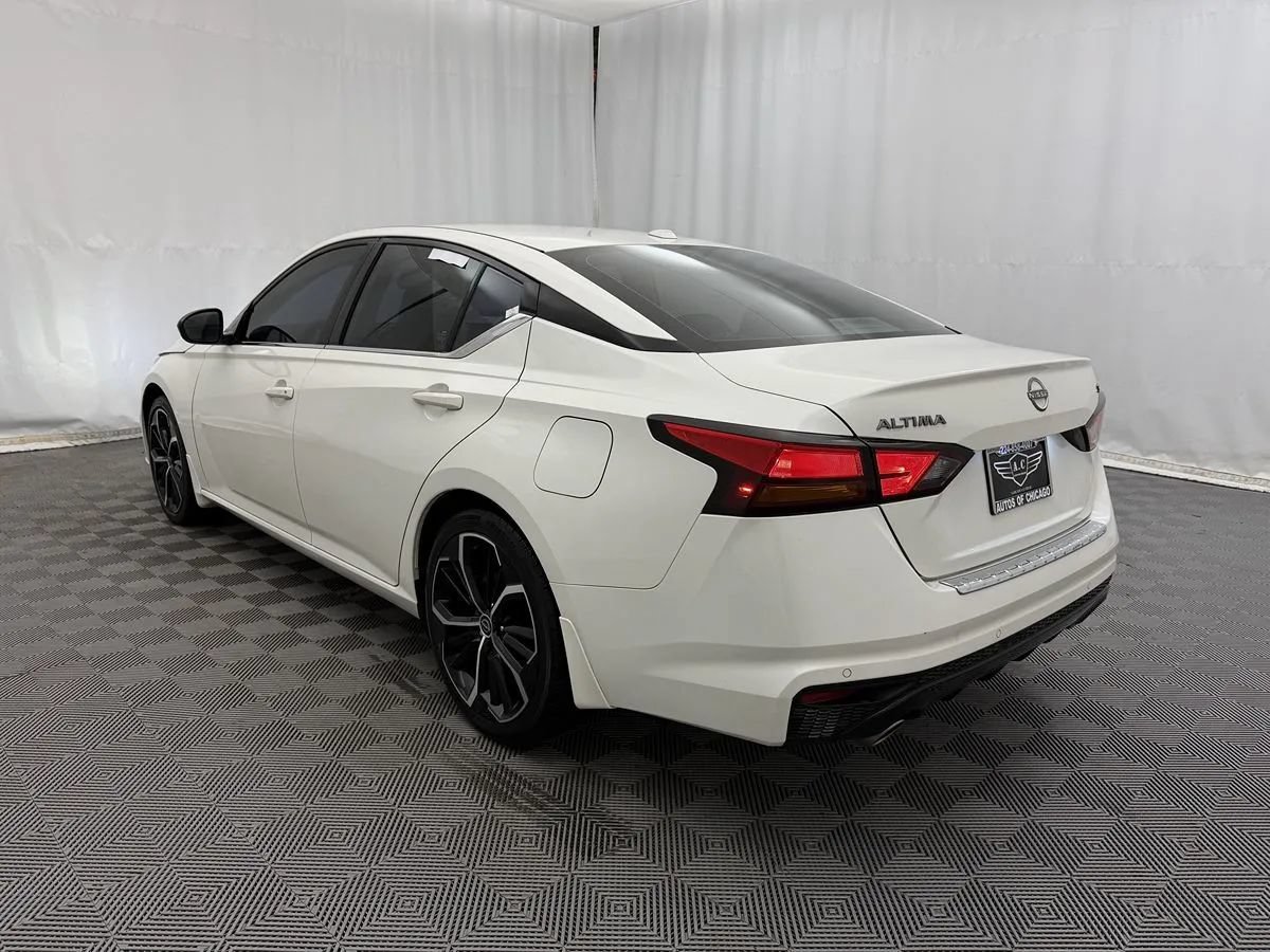 Used 2023 Nissan Altima 2.5 SR FWD image 7
