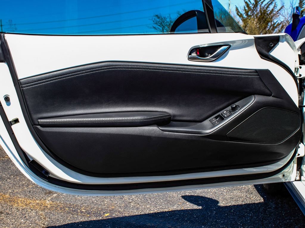 Used 2024 MAZDA MX-5 Miata Club image 8
