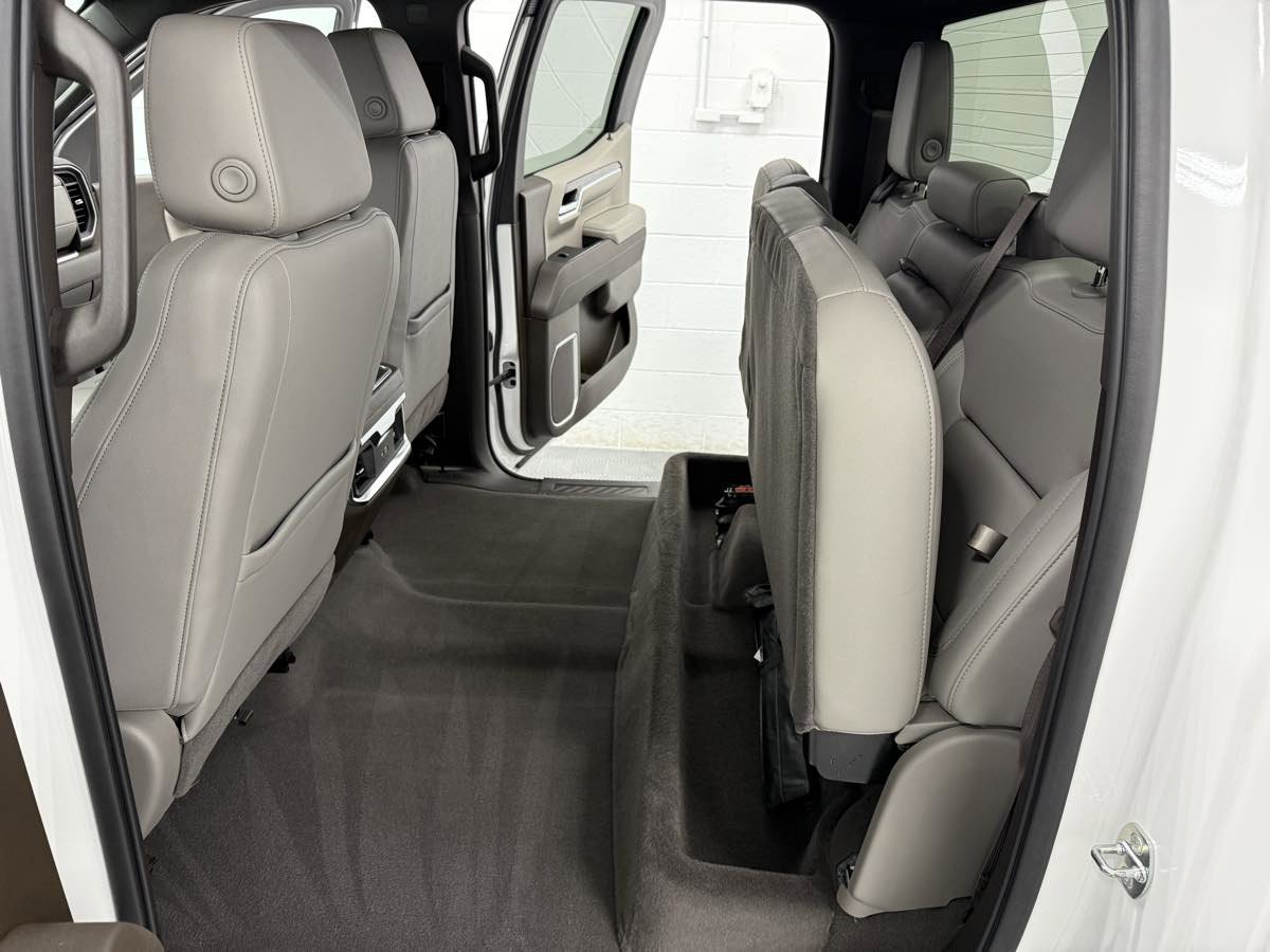 Used 2022 Chevrolet Silverado 1500 LTZ image 16