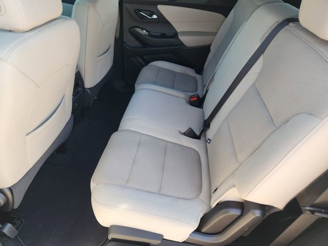Used 2022 Chevrolet Traverse LS image 29
