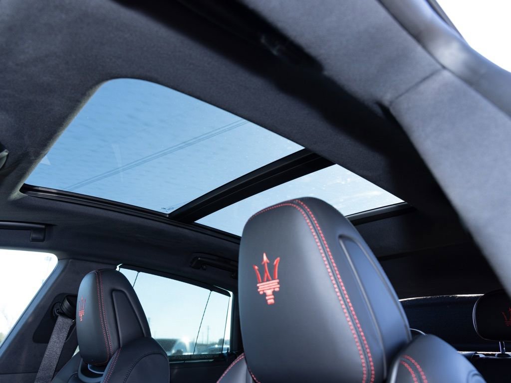 Used 2024 Maserati Levante Modena Ultima image 32