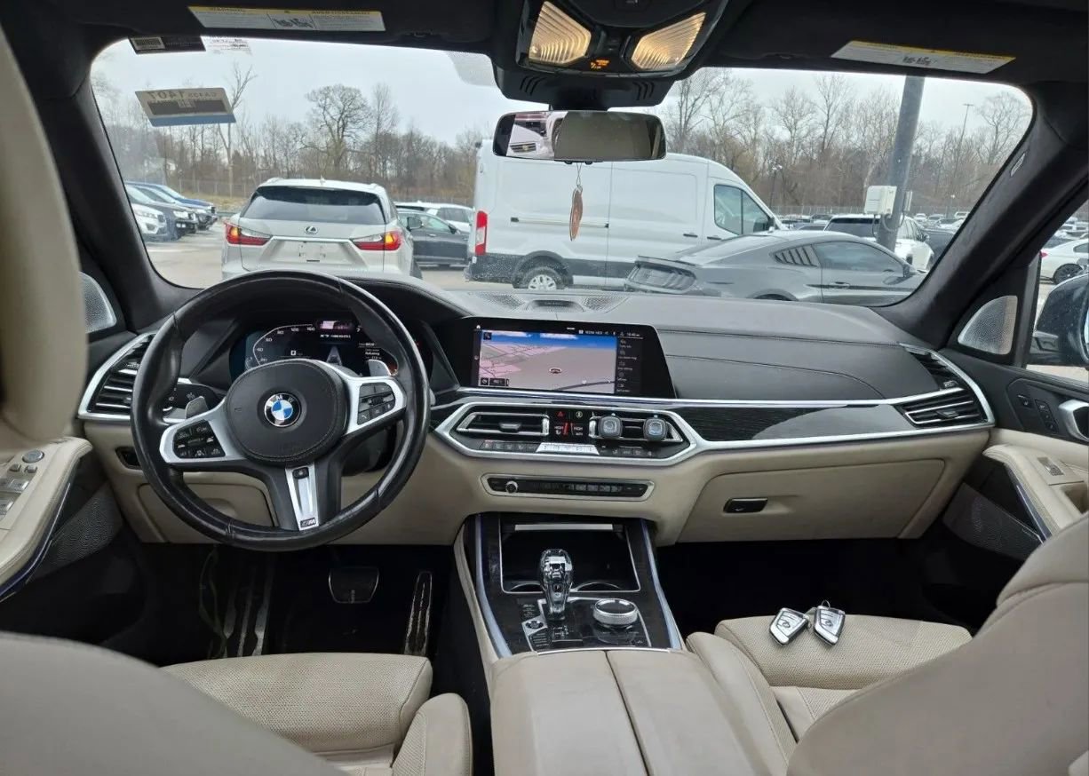 Used 2021 BMW X7 M50i AWD/4WD image 40