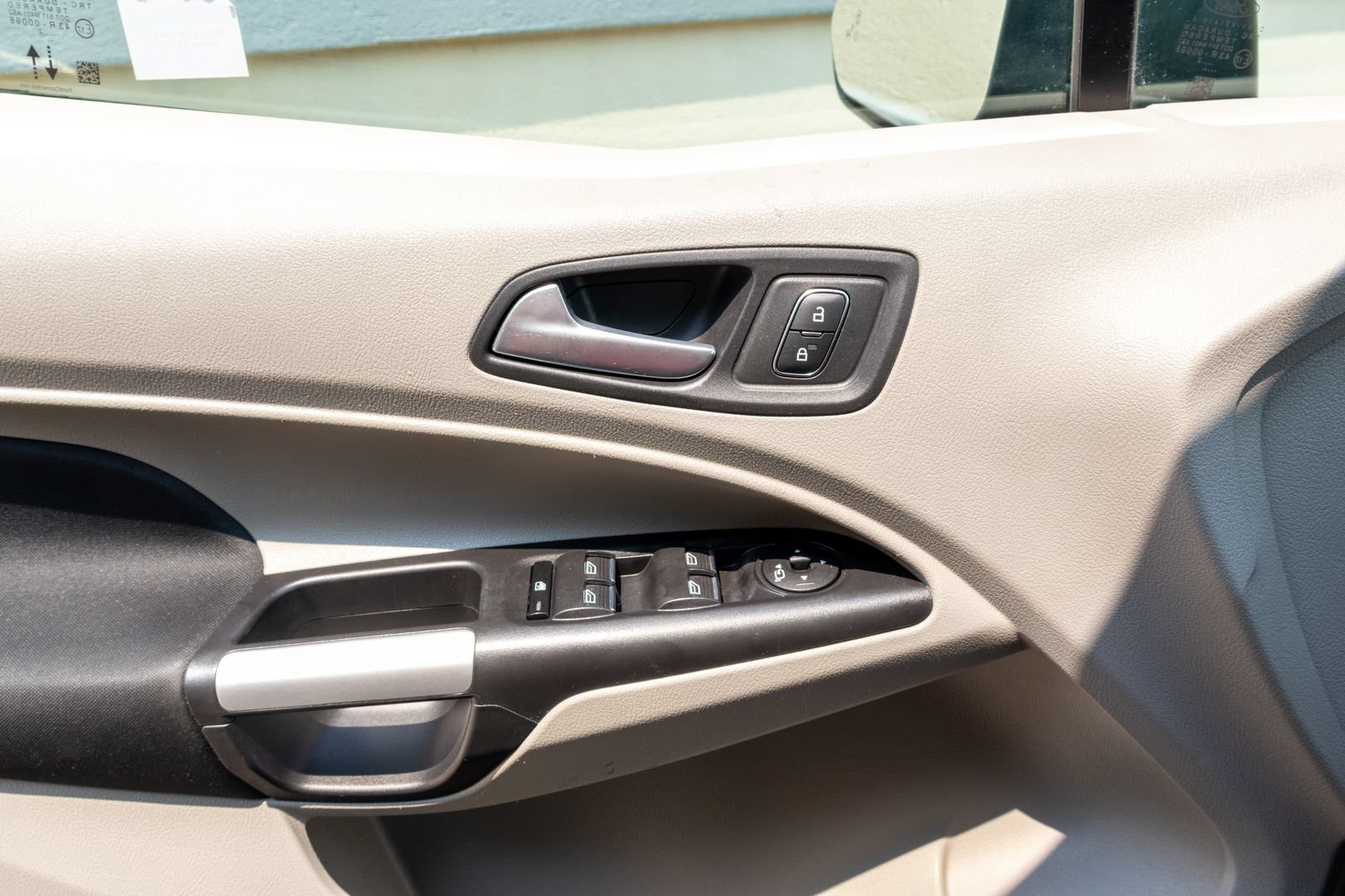 Used 2022 Ford Transit Connect XLT FWD image 23