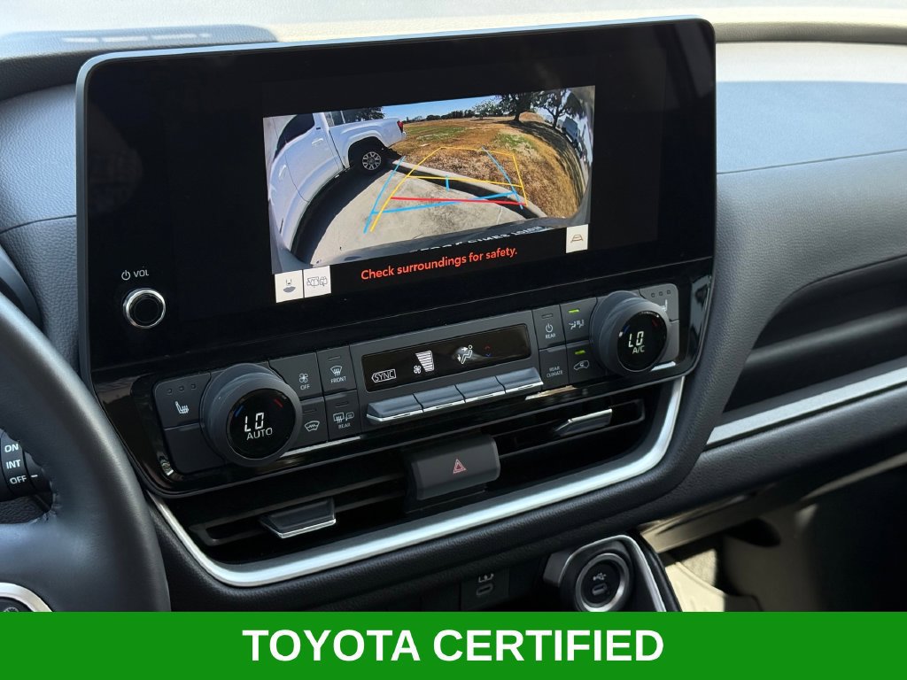 Used 2025 Toyota Grand Highlander AWD image 15