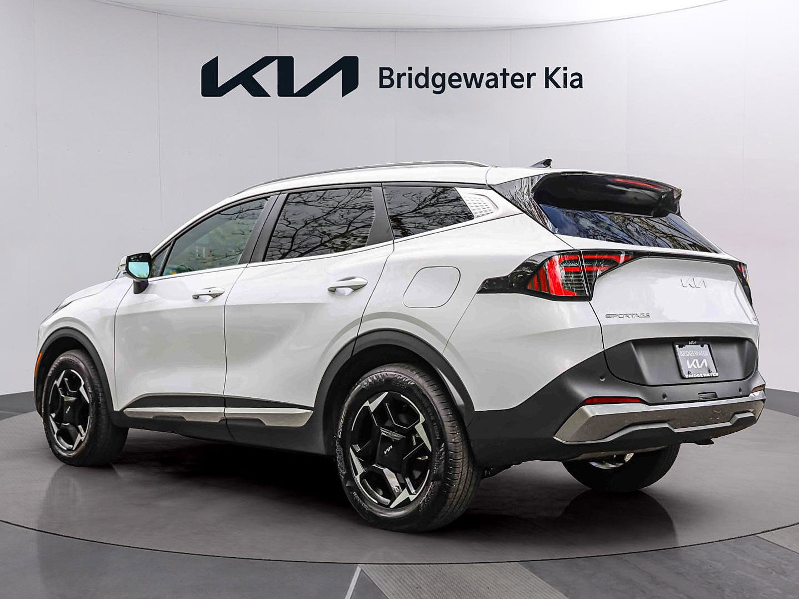 Certified 2026 Kia Sportage EX AWD/4WD image 5