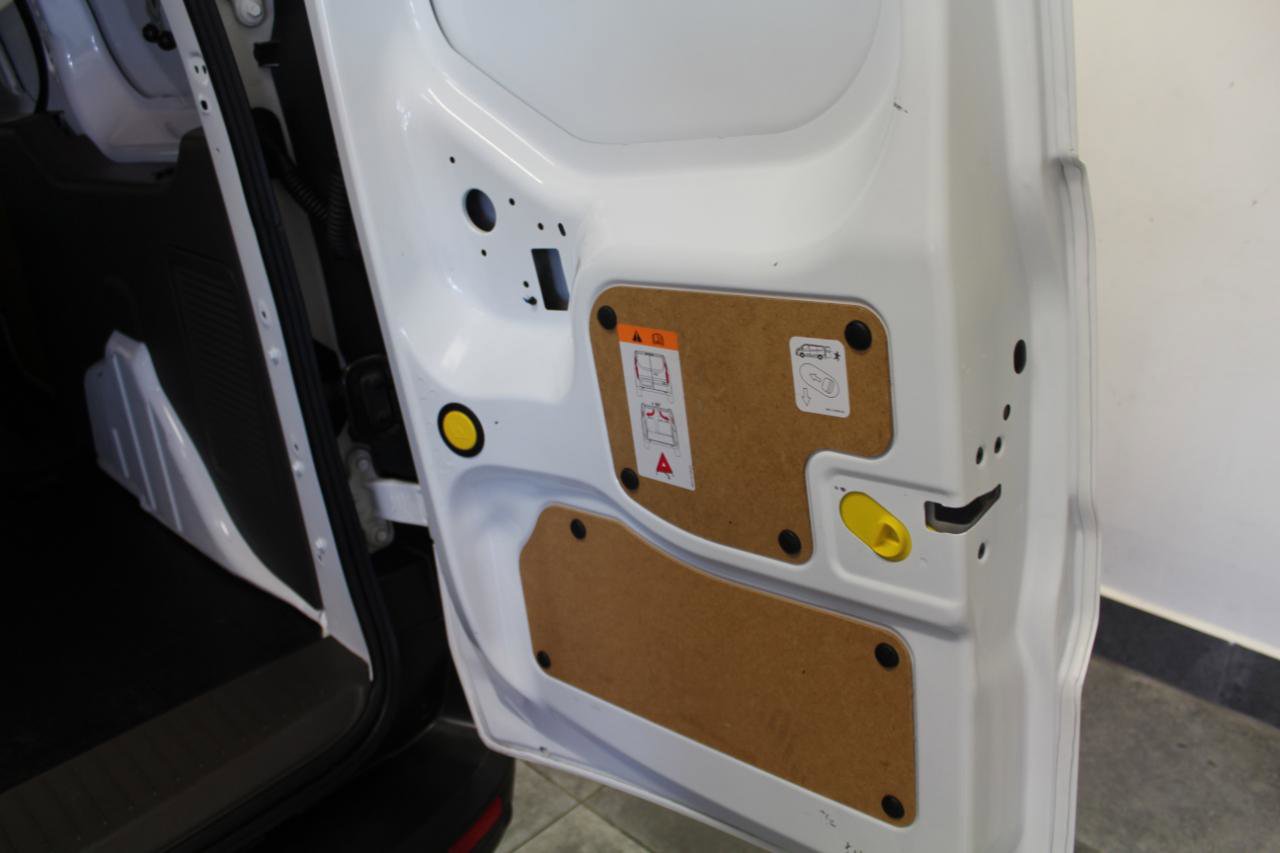 Used 2022 Ford Transit Connect XL image 28