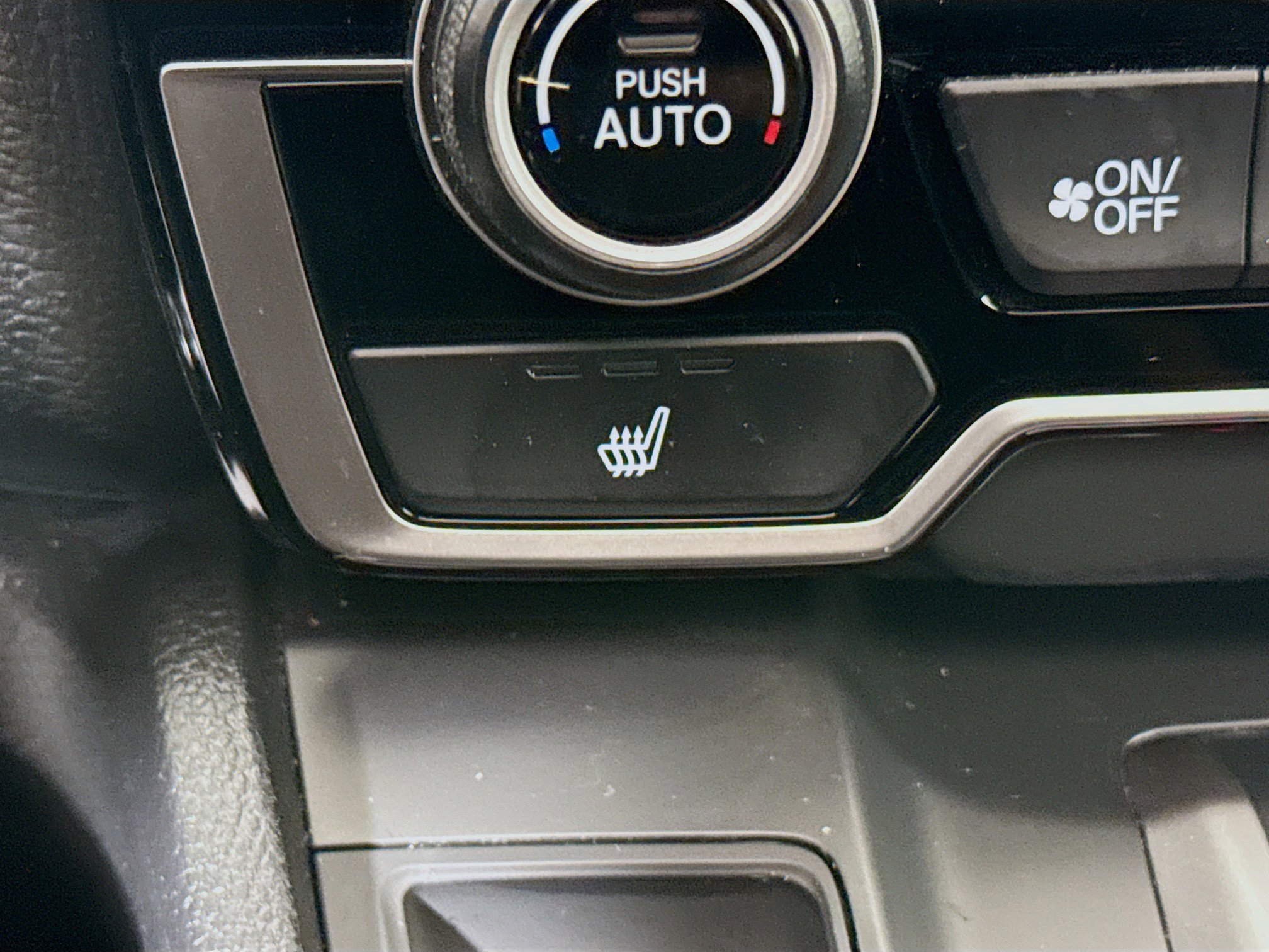 Used 2020 Honda CR-V Touring image 22