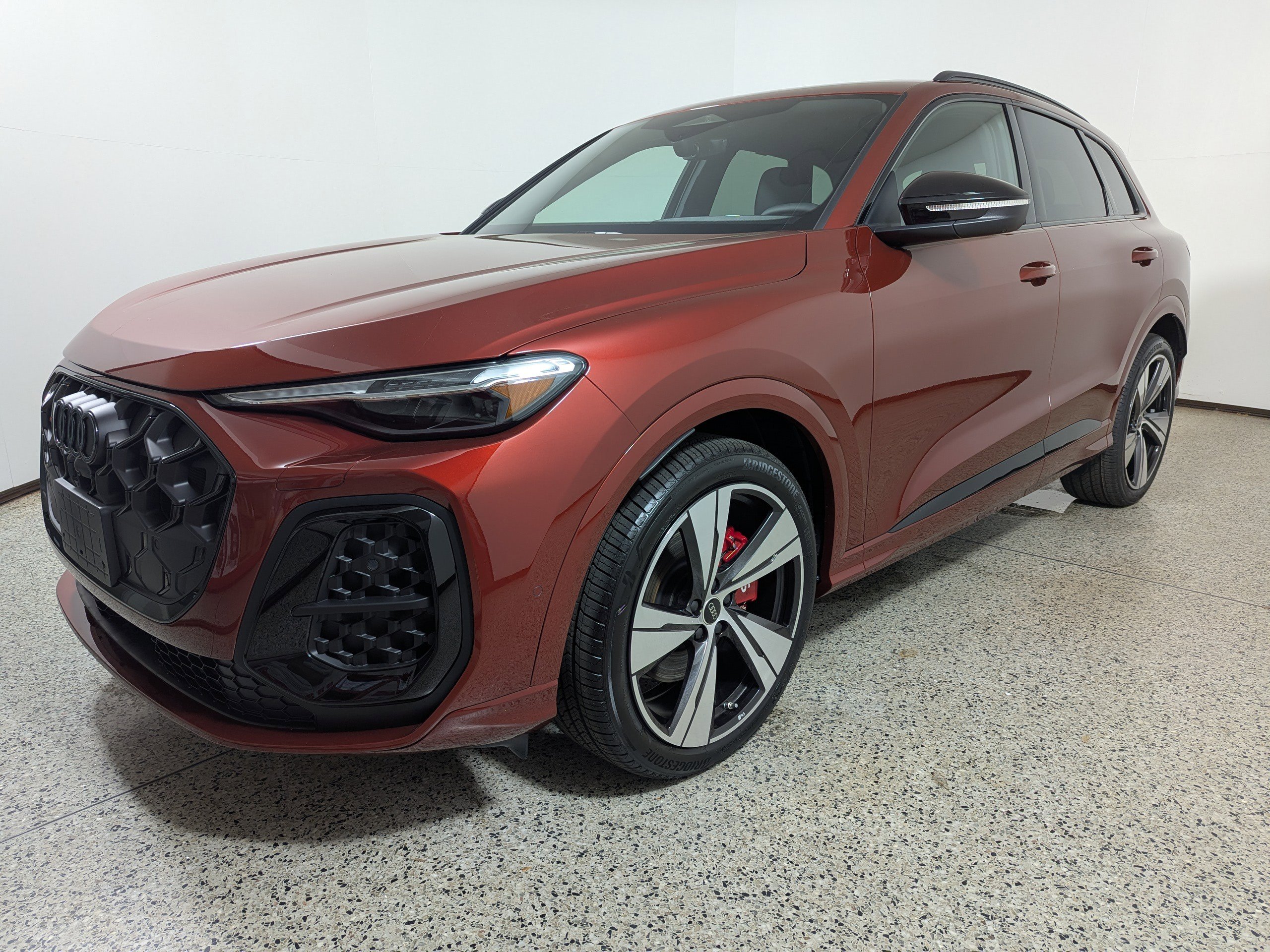 New 2025 Audi SQ5 Premium Plus image 3