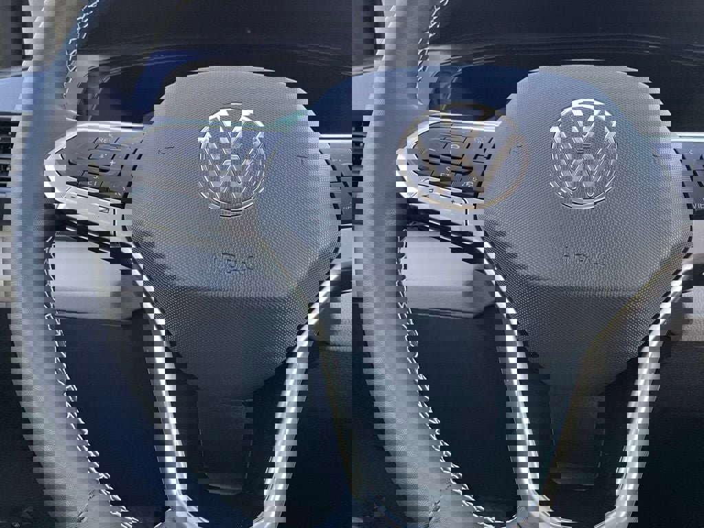 Certified 2022 Volkswagen Taos SE image 22