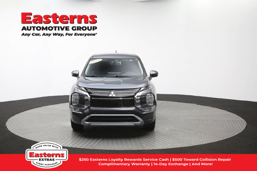 Used 2025 Mitsubishi Outlander SE FWD image 54