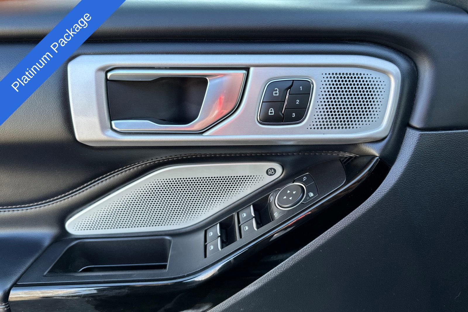 Certified 2022 Ford Explorer Platinum w/ Equipment Group 601A image 12