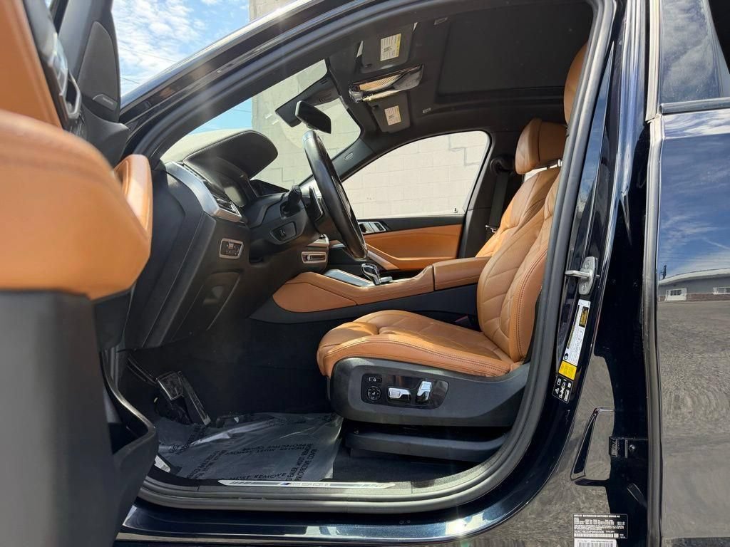 Used 2023 BMW X6 M50i w/ Executive Package AWD/4WD image 27
